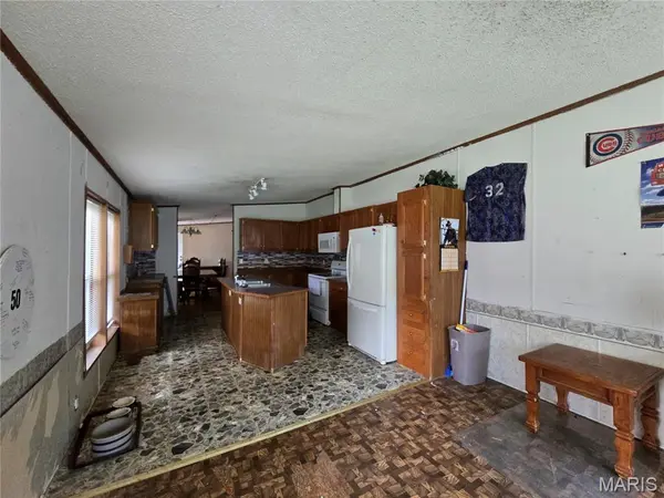 9472 Walnut LN, Bonne Terre, MO 63628