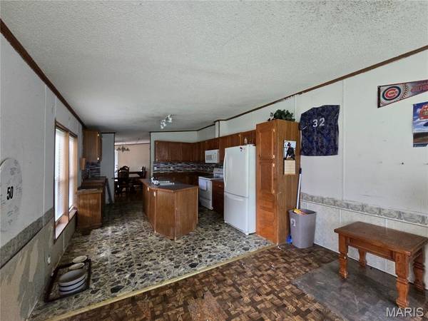 9472 Walnut LN, Bonne Terre, MO 63628