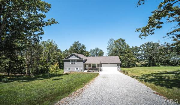 4715 Tillman TRL, Farmington, MO 63640