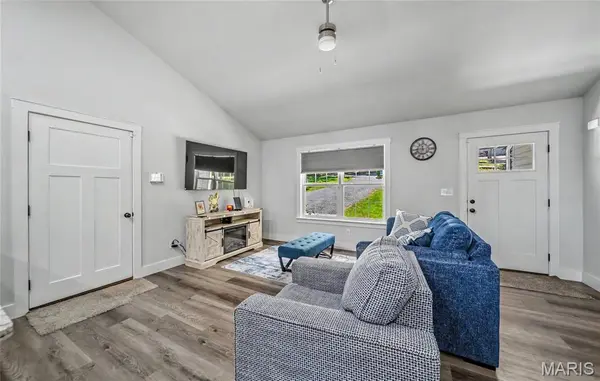 4715 Tillman TRL, Farmington, MO 63640