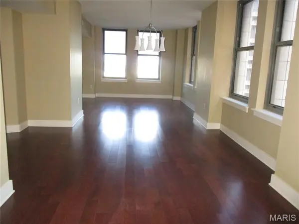 300 N Broadway #1406, St Louis, MO 63102