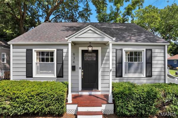 634 Simmons AVE, Kirkwood, MO 63122