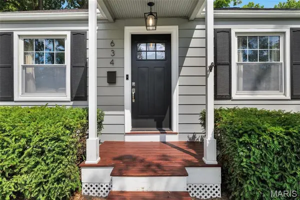 634 Simmons AVE, Kirkwood, MO 63122
