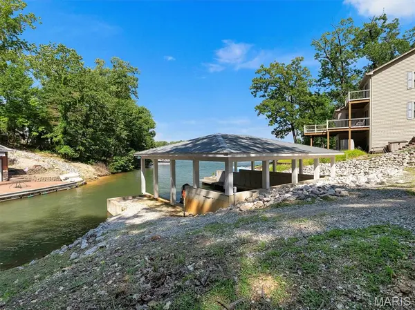 7003 Lake Point DR, Perryville, MO 63775