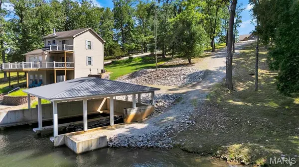 7003 Lake Point DR, Perryville, MO 63775