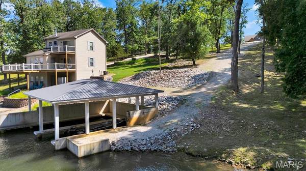 7003 Lake Point DR, Perryville, MO 63775