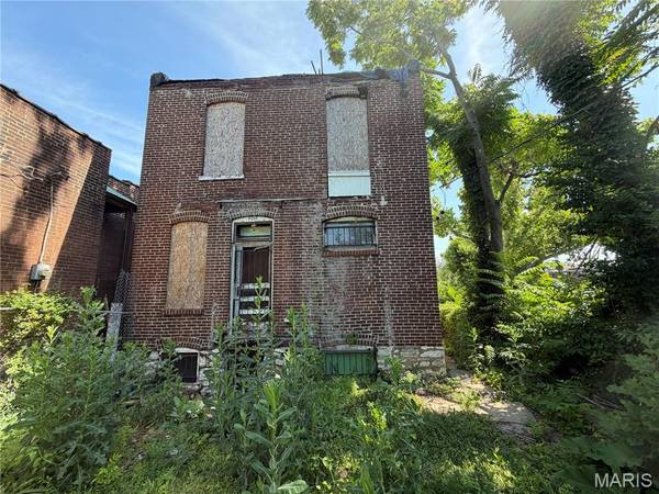 4314 Penrose ST, St Louis, MO 63115