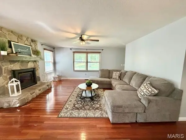 10 Isaac DR, Warrenton, MO 63383