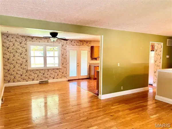 1310 Hillview DR, Rolla, MO 65401