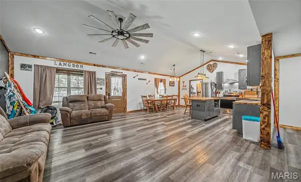 29032 Sequoia RD, Laquey, MO 65534