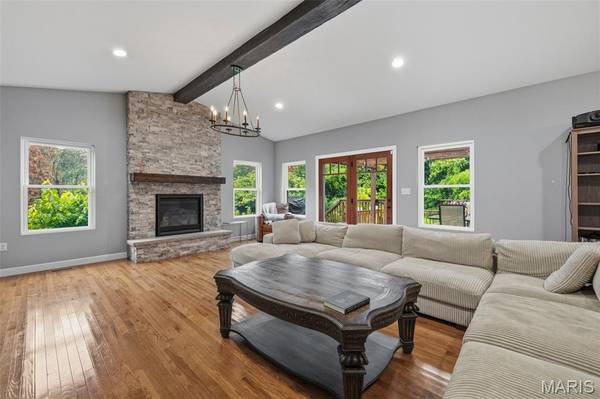 1444 Ronald DR, Webster Groves, MO 63119