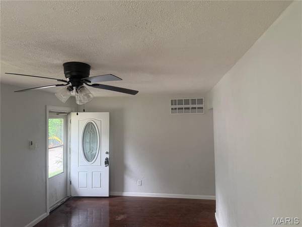 4705 Jordan ST, St Louis, MO 63121