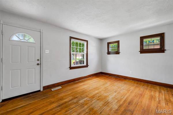 5212 Fletcher ST, Jennings, MO 63136