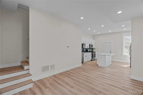 4138 Iowa AVE, St Louis, MO 63118