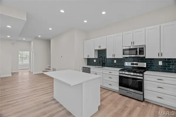 4138 Iowa AVE, St Louis, MO 63118