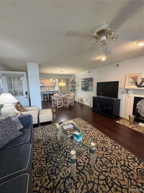 6005 Baydy Peak RD #205, Osage Beach, MO 65065