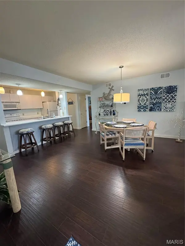 6005 Baydy Peak RD #205, Osage Beach, MO 65065