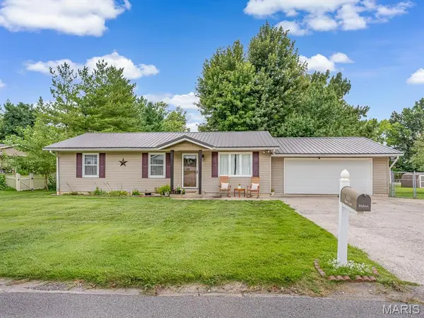 1103 Birch LN, Sparta, IL 62286