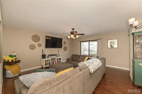 612 Summer Winds Lane #E, St Peters, MO 63376
