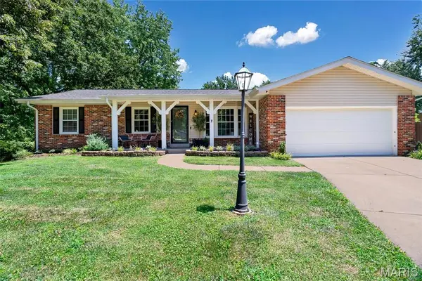 2516 Denlo CT, Fenton, MO 63026