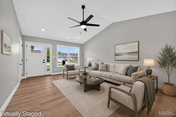 40 Auburn CT #B, Highland, IL 62249