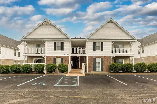 534 Saravalle DR, St Peters, MO 63376