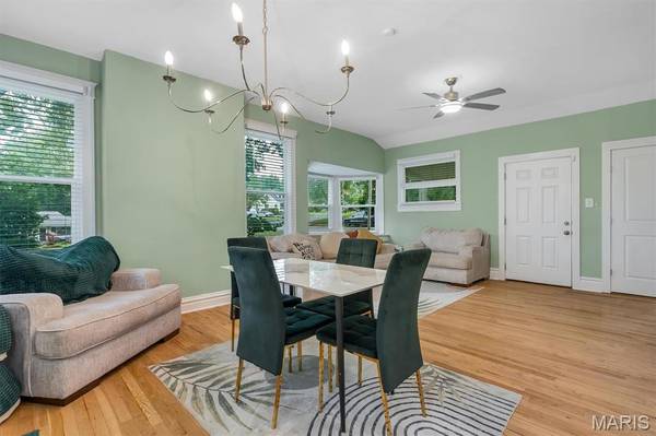 9103 Shelley AVE, Overland, MO 63114