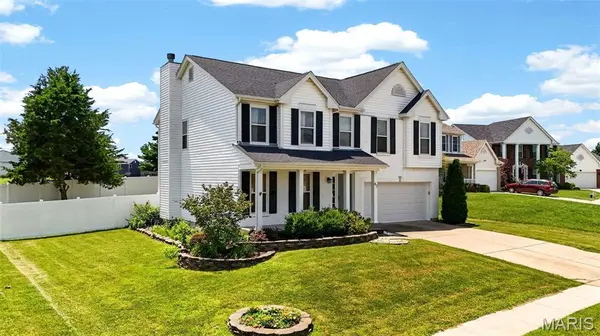 67 Old Chesapeake DR, Wentzville, MO 63385