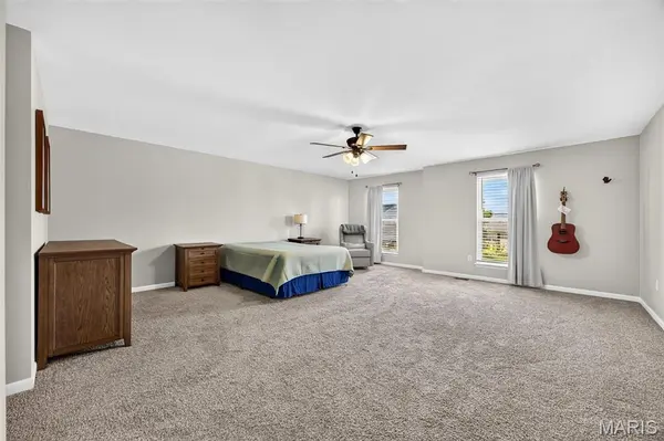 67 Old Chesapeake DR, Wentzville, MO 63385