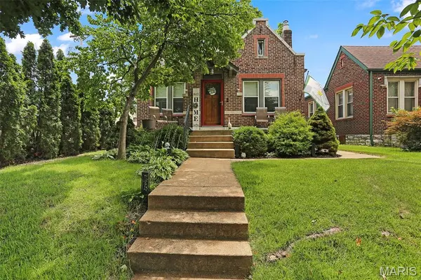4054 Alma AVE, St Louis, MO 63116