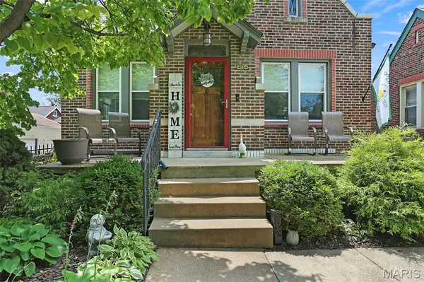 4054 Alma AVE, St Louis, MO 63116