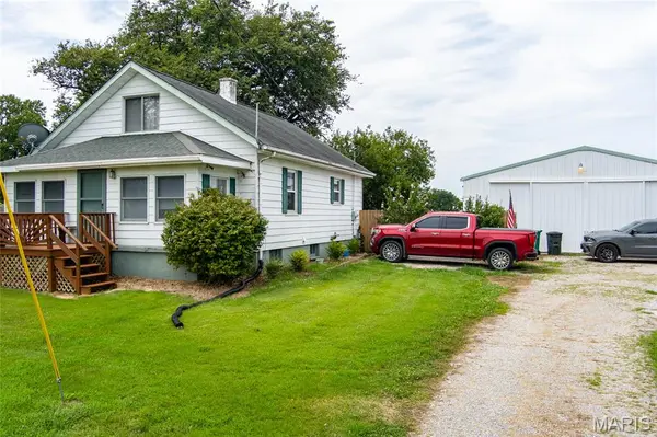 6015 State Route 4, Mascoutah, IL 62258