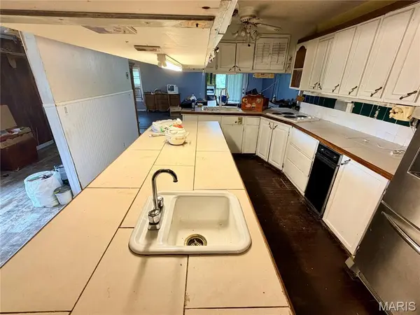 3061 Ripley Route K, Doniphan, MO 63935