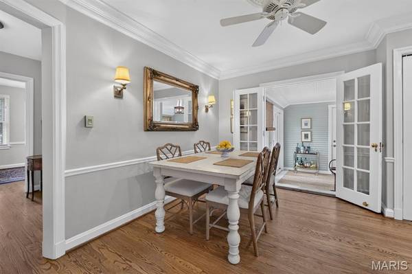 1646 Dearborn DR, Warson Woods, MO 63122