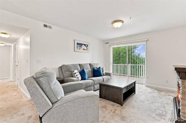 3605 Tracey Rich RD #2A, St Louis, MO 63125