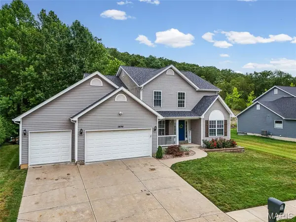 1496 Saint Charles DR, Hillsboro, MO 63050
