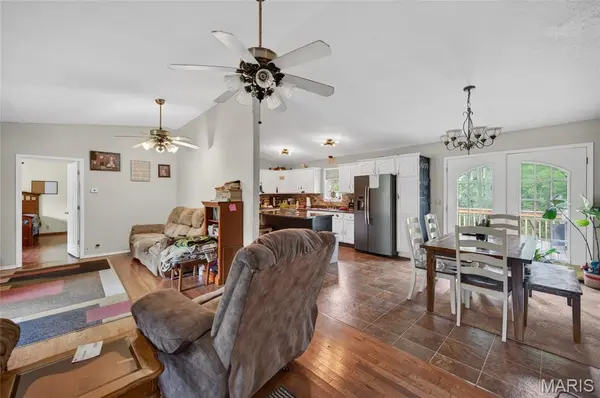 392 State Road P, Long Lane, MO 65590