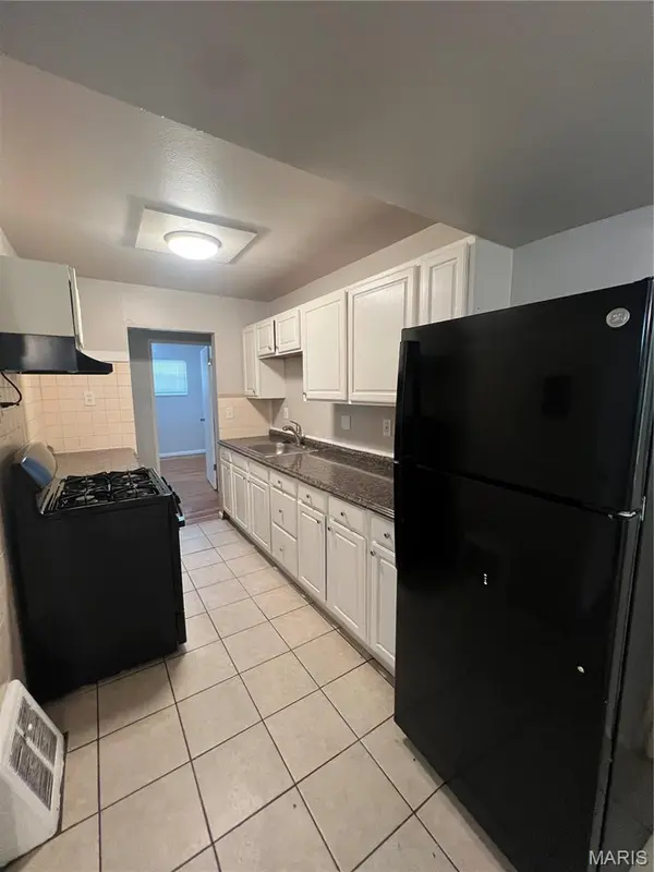 127 Ben Nevis RD, Unincorporated, MO 63137