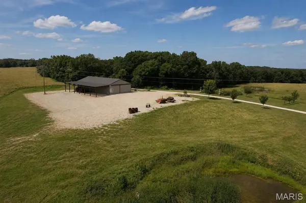 22221 Macedonia Church RD, Warrenton, MO 63383