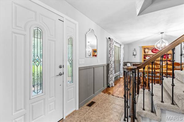 102 E Brittany LN, O'fallon, IL 62269