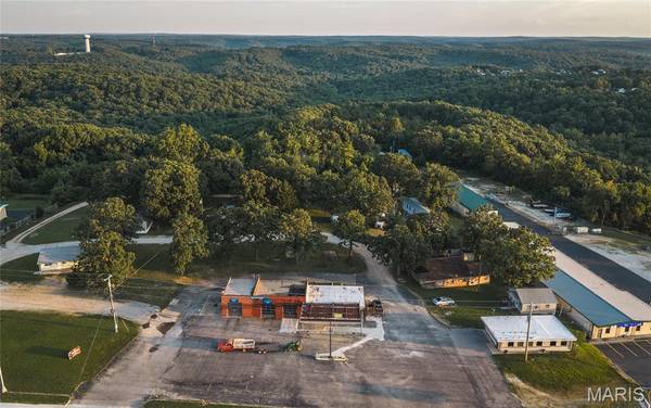515 Old Route 66, St Robert, MO 65584