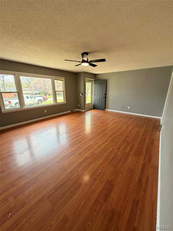 1014 S Woodland DR, Dexter, MO 63841
