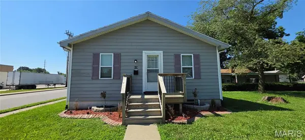 519 E Washington ST, O'fallon, IL 62269
