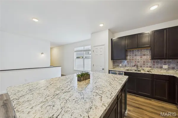 714 Alban ALY, St Charles, MO 63368