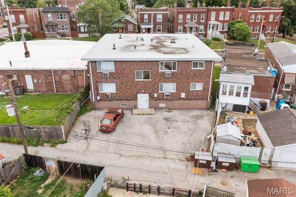 4615 Virginia AVE, St Louis, MO 63111