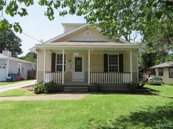 1109 Saint Clair AVE, Collinsville, IL 62234