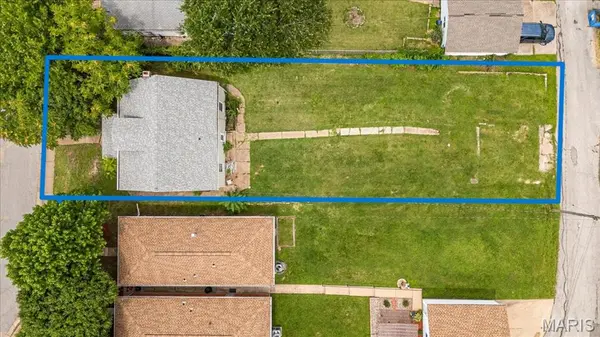 2622 Pearl AVE, St Louis, MO 63139