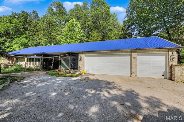 135 Wood Valley TRL, Pacific, MO 63069