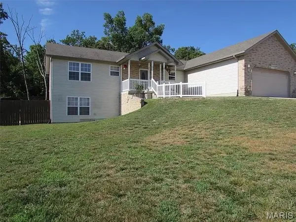 138 Lyle Curtis CIR, Waynesville, MO 65583