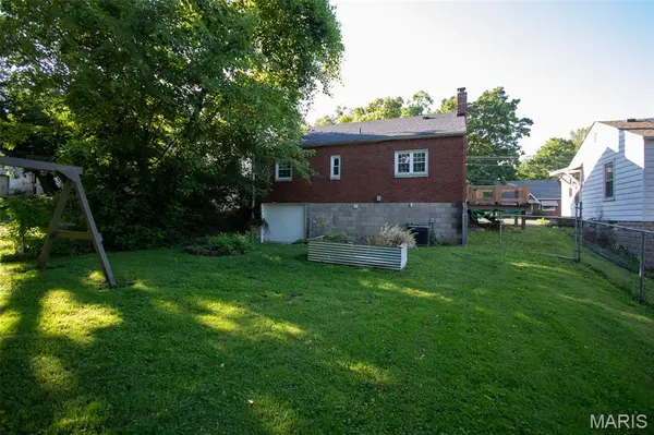 3711 Aberdeen AVE, Alton, IL 62002